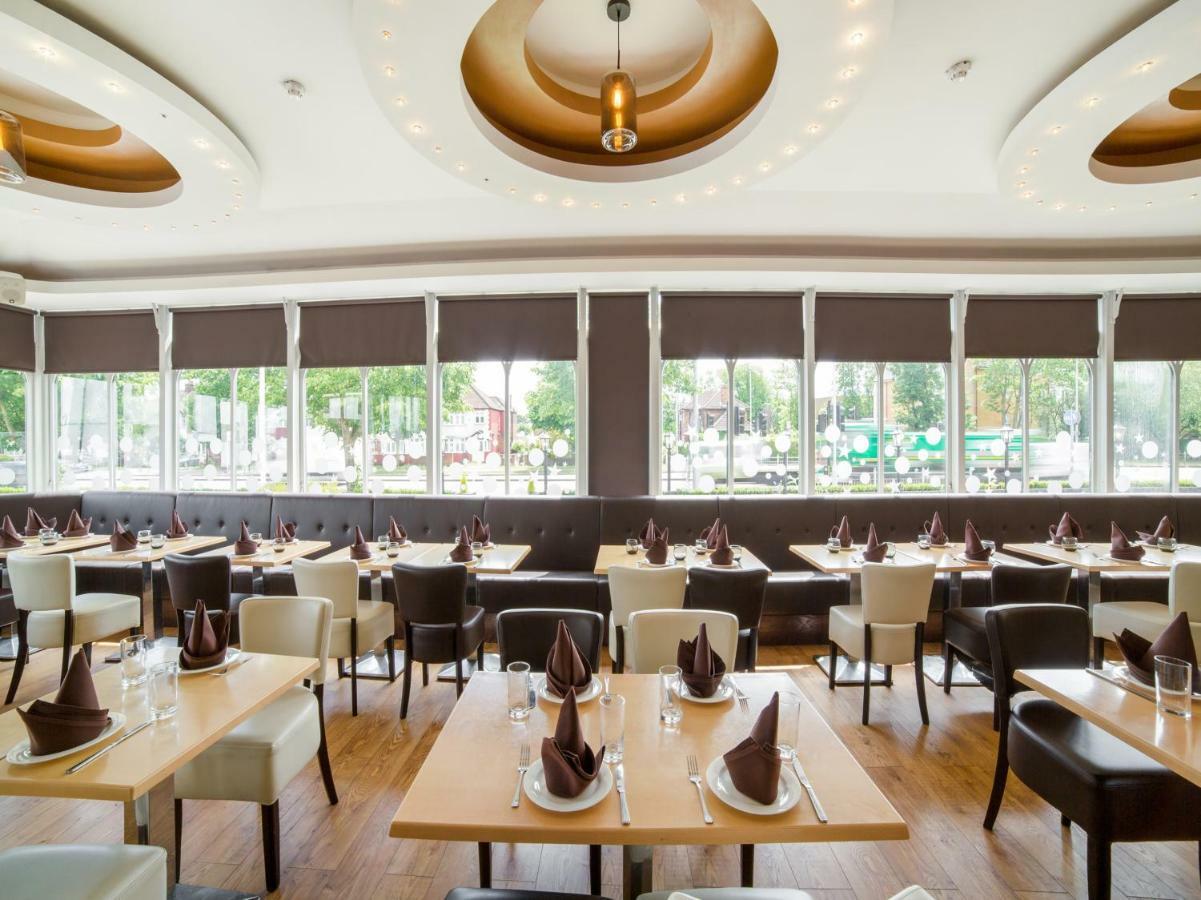 Oyo Osterley Park Hotel Isleworth Ngoại thất bức ảnh